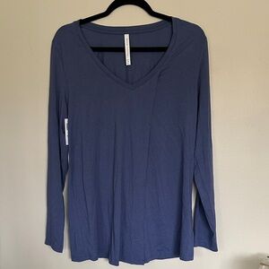 Babaton  Long Sleeve v neck wrap top.